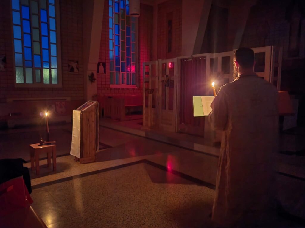 Premières vêpres à la Mission – Horaire des services